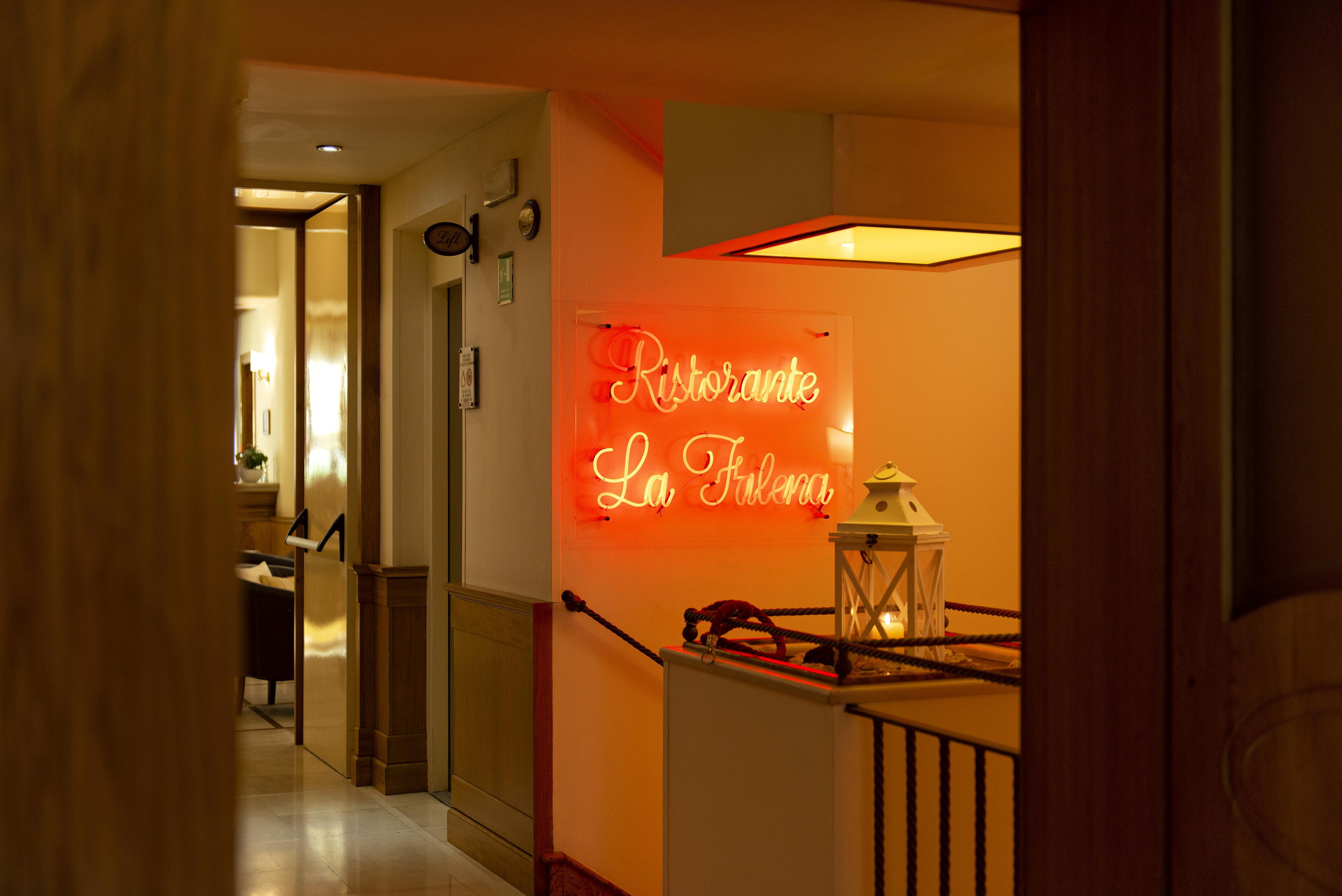 Grand Hotel Europa & Restaurant Naples Exterior photo